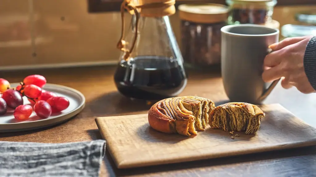 「BASE BREAD チョコレート」リニューアル ～チョコレート1.7倍※1 最後の一口まで続く、ベルギーチョコの豊かな余韻。〜 画像 6