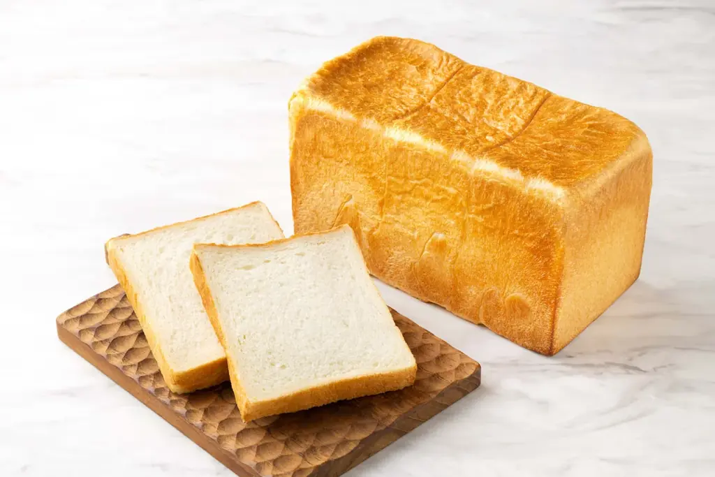 芳醇な香り広がる「角食パン」新登場 画像 1