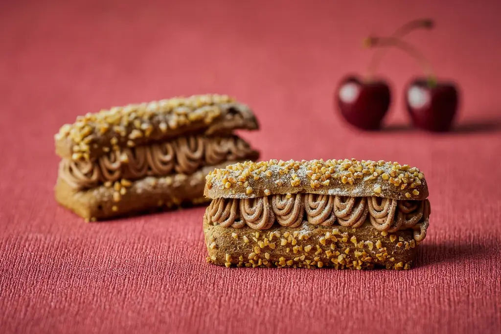 チェリーの甘酸っぱさとミルキーな味わいが重なり合うグラススイーツやドライチェリーを混ぜ込んで焼き上げるサックリ食感のクロワッサンが登場初夏を楽しむ「チェリースイーツ＆ブレッド コレクション」 画像 8