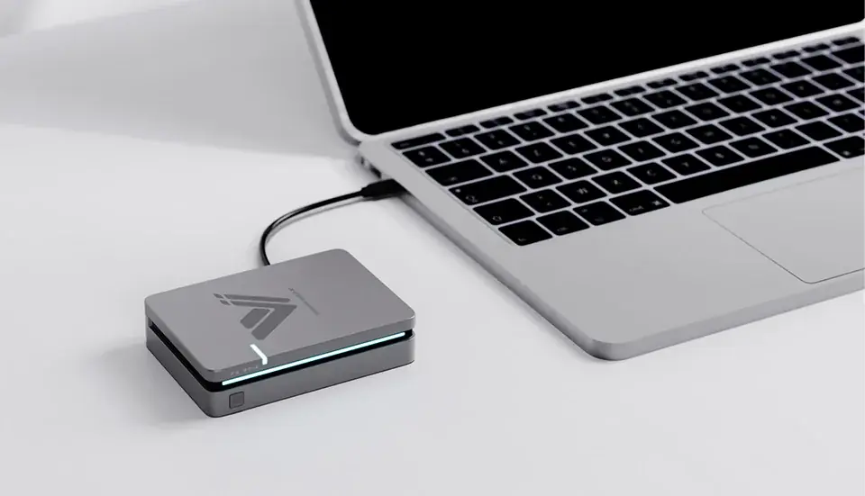 【次世代Mobile AI PCを手のひらサイズに】個人専用AIをどこへでも。新しいコンピューティング体験を実現。 画像 3