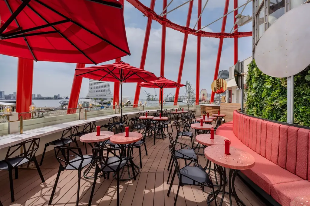 神戸ポートタワーで春の“完熟”いちごを堪能　神戸市北区の農地再生プロジェクト「やくもファーム」のいちごを使用した“いちごフェア”をPORT TERRACEで開催 画像 6