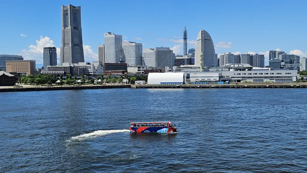 名探偵コナンと水陸両用バス「スカイダック横浜」がコラボ　　　　劇場版 『名探偵コナン ハイウェイの堕天使』の舞台・横浜で特別運行～録り下ろしアナウンスやオリジナルグッズを展開～ 画像 3