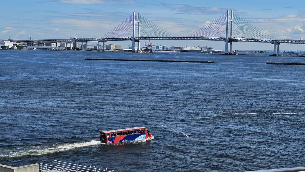 名探偵コナンと水陸両用バス「スカイダック横浜」がコラボ　　　　劇場版 『名探偵コナン ハイウェイの堕天使』の舞台・横浜で特別運行～録り下ろしアナウンスやオリジナルグッズを展開～ 画像 4