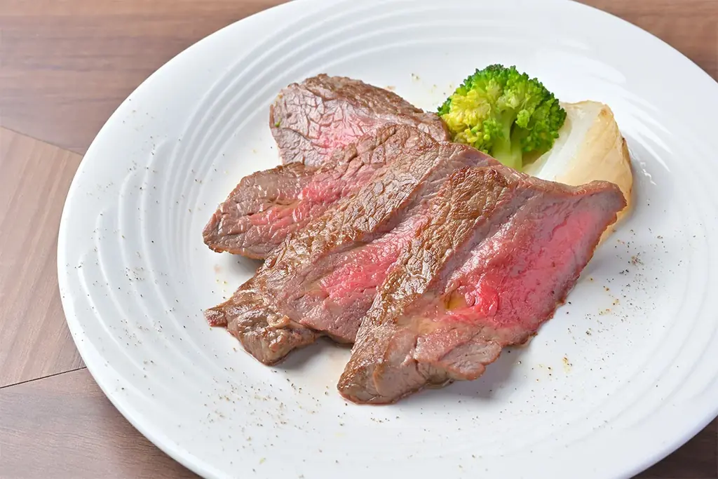 神戸元気サーモンのあぶり寿司 、瀬戸内産鯛のしゃぶしゃぶなど、旬の地元食材を使用した豪華バイキングが2,800円 ※～食べ放題！ 画像 10