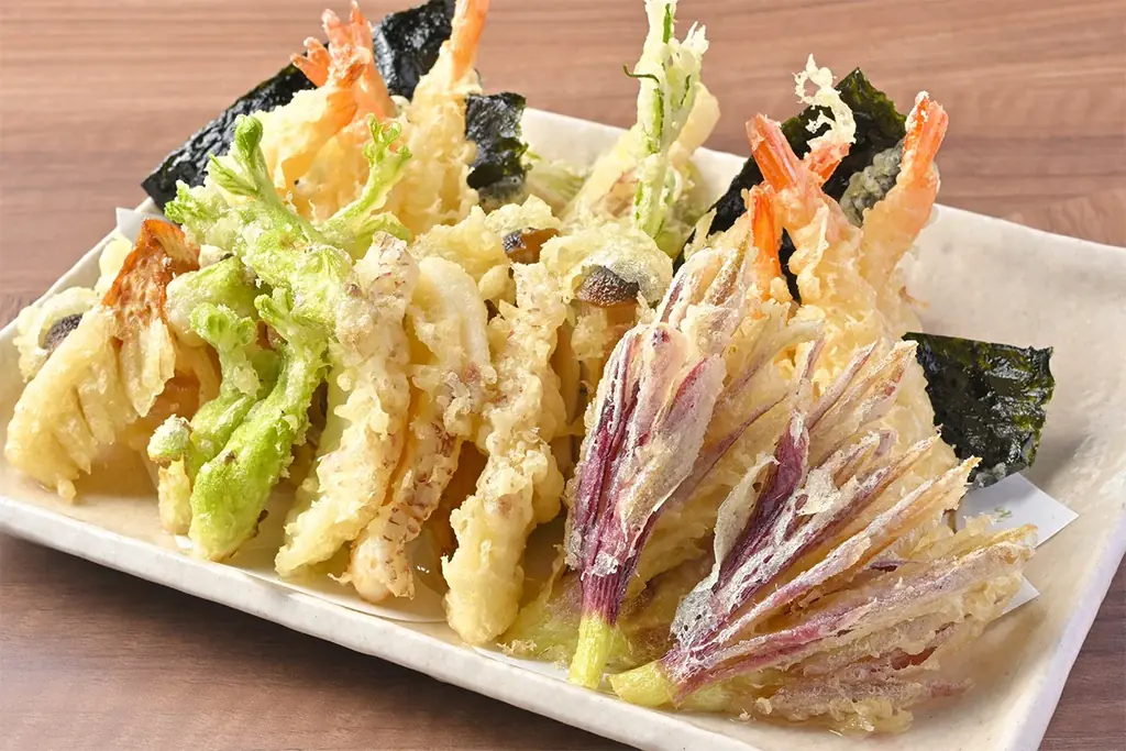 神戸元気サーモンのあぶり寿司 、瀬戸内産鯛のしゃぶしゃぶなど、旬の地元食材を使用した豪華バイキングが2,800円 ※～食べ放題！ 画像 5