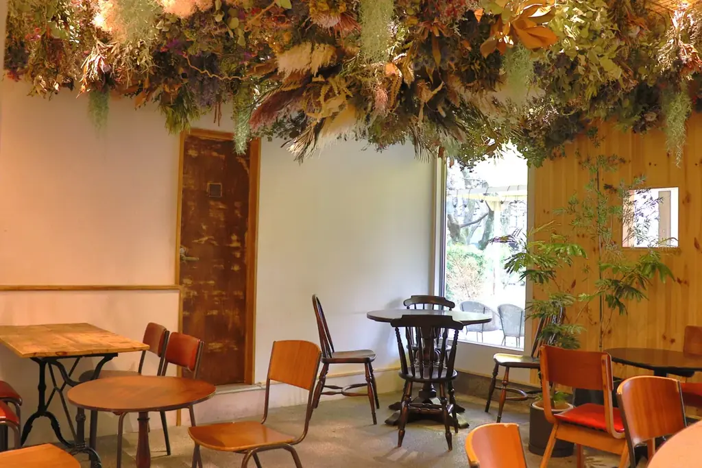 「花×カフェ×フレンチトースト」花とともに味わう“ふわとろ”フレンチトースト 画像 3