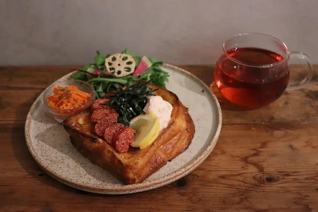 「花×カフェ×フレンチトースト」花とともに味わう“ふわとろ”フレンチトースト 画像 7