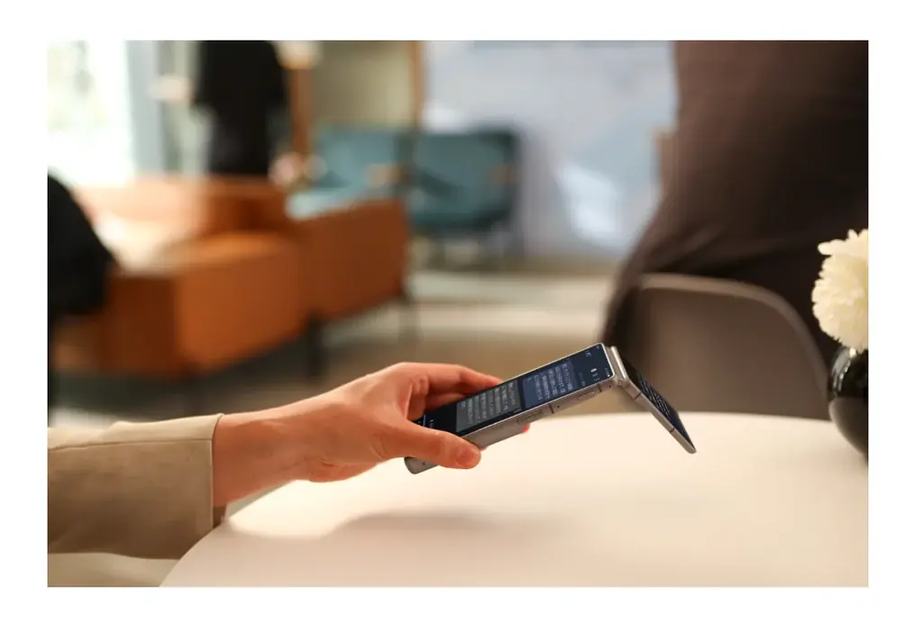 AIで言葉の壁を越える「iFLYTEK デュアルスクリーンAI翻訳機」、3月27日より二子玉川の蔦屋家電＋で展示開始、4月6日より正式販売開始 画像 3