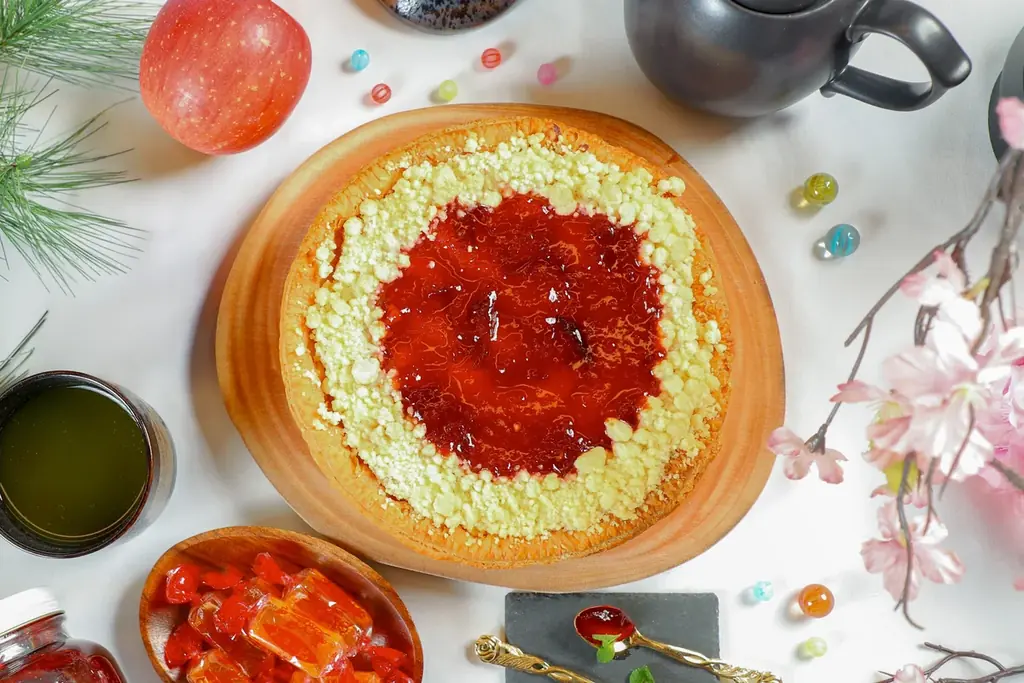 アップルパイ専門店「グラニースミス」、信州の老舗・飯島商店「みすゞ飴」との初コラボメニューを、2026年4月1日（水）より販売！ 画像 3