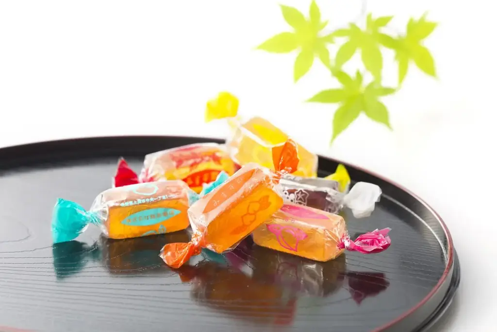 アップルパイ専門店「グラニースミス」、信州の老舗・飯島商店「みすゞ飴」との初コラボメニューを、2026年4月1日（水）より販売！ 画像 5