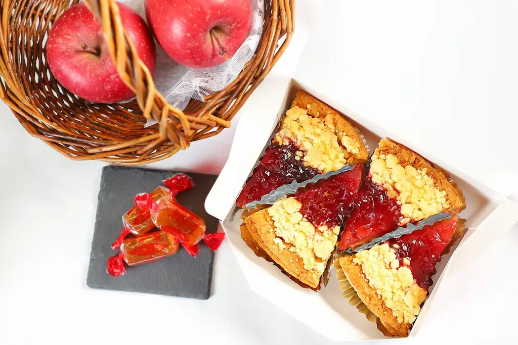 アップルパイ専門店「グラニースミス」、信州の老舗・飯島商店「みすゞ飴」との初コラボメニューを、2026年4月1日（水）より販売！ 画像 9