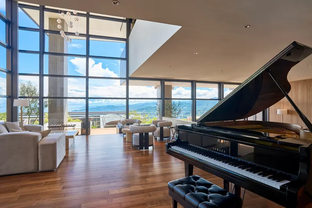 ホテルグランバッハ熱海クレッシェンド | 人生の節目を‟記憶”と‟カタチ”に残す　写真撮影付き宿泊プラン「Framed Moments – Your Special Day -」を発売 画像 6