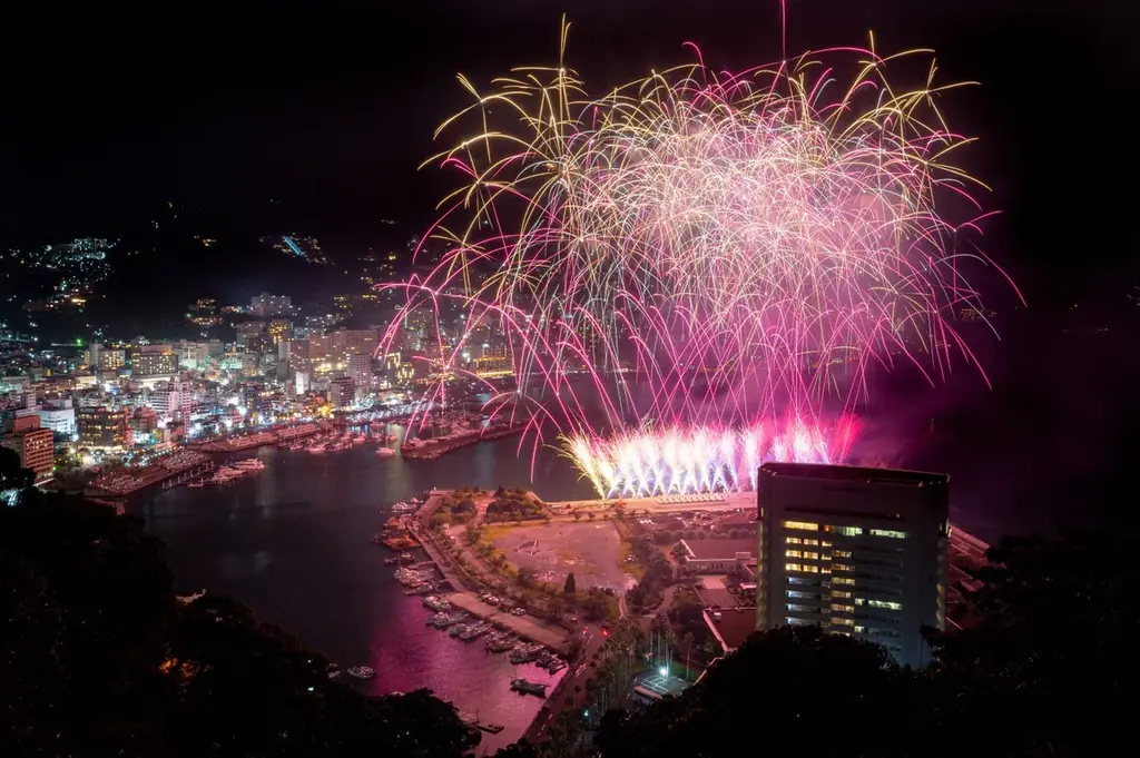 4月より令和8年度熱海海上花火大会が始まります！次回は4月26日（日）特等席確約の送迎付きプランの販売中。 画像 7
