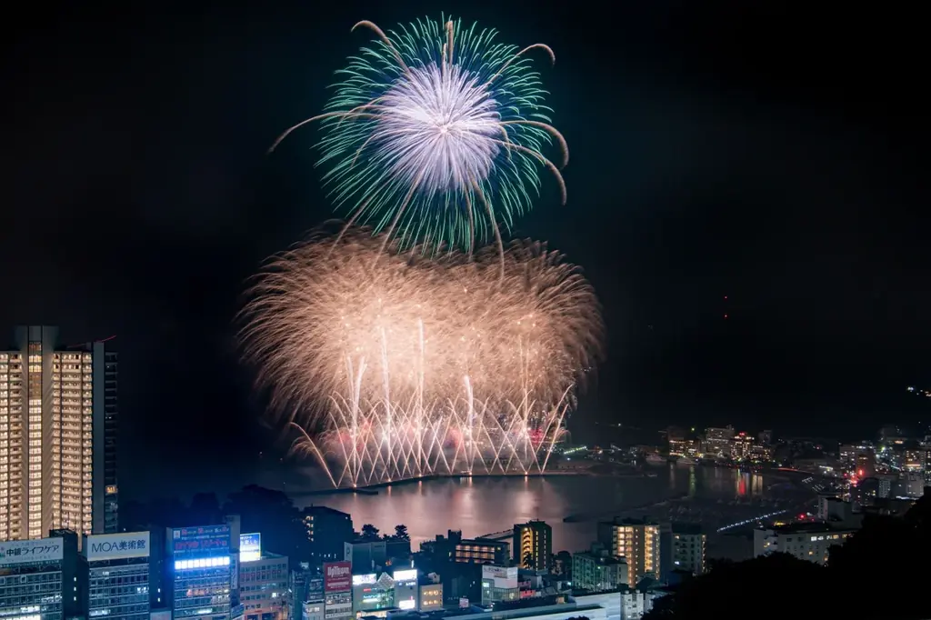 4月より令和8年度熱海海上花火大会が始まります！次回は4月26日（日）特等席確約の送迎付きプランの販売中。 画像 8