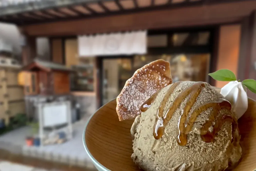 【北陸ドライブ旅】ガソリン券 or 館内利用券2,000円分、さらに最大3,200円分のグルメ温泉チケット「加賀 湯めぐり街あるき帖」付き宿泊プラン＜4/1～7/17＞ 画像 20