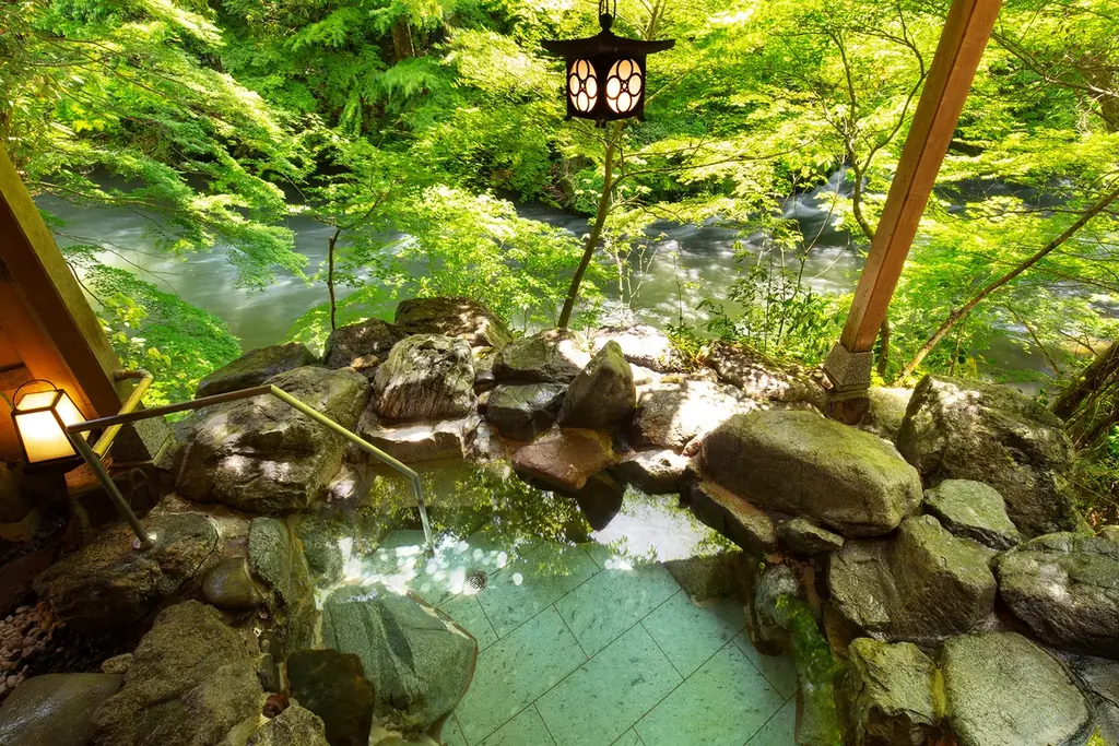 【北陸ドライブ旅】ガソリン券 or 館内利用券2,000円分、さらに最大3,200円分のグルメ温泉チケット「加賀 湯めぐり街あるき帖」付き宿泊プラン＜4/1～7/17＞ 画像 24