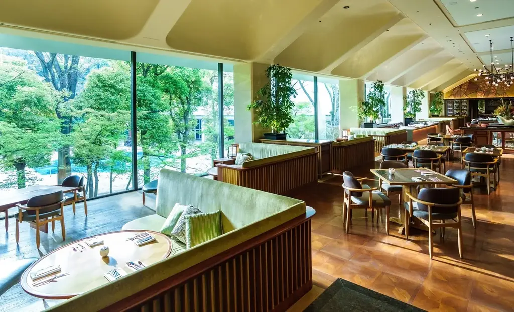 【グランドプリンスホテル新高輪】京都の老舗茶舗『福寿園』の抹茶と甘酸っぱいベリーが織りなす「抹茶とベリーのアフタヌーンティー」を初夏に開催 画像 2