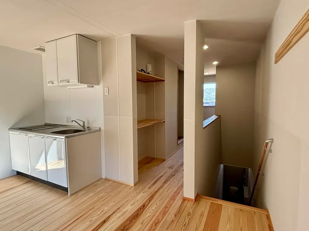 島根県海士町に「ボックスユニット工法」を用いた二階建および平屋の単身者向け居住施設（計15戸）が完成 画像 3