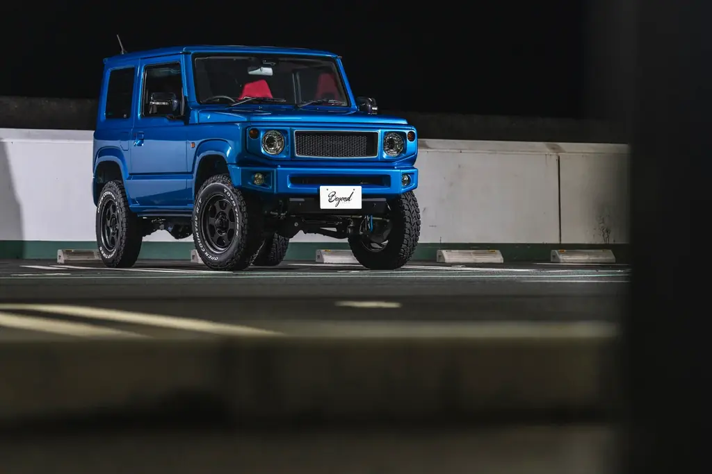 ジムニーに走りを纏わせる外装『CODE33』JB64/JB74対応