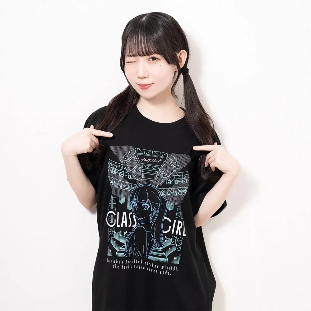 日本一ピュアなアイドルWEBマガジン「ガラスガール」。オープン4周年の記念Tシャツ＆フーディー販売開始！　モデルはカバーガールの“大喜利”でブレイク中の新居歩美！ 画像 2