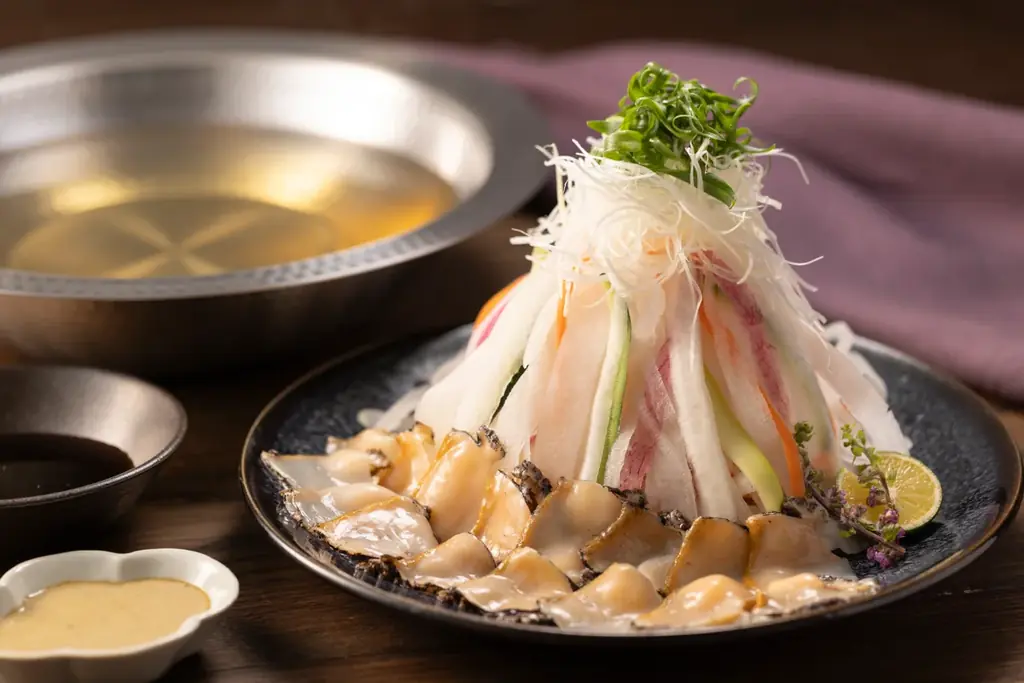 ウニ漁獲減少を背景に、天然利尻あわびの新たな食べ方を提案「天然利尻あわびしゃぶしゃぶ 利尻昆布仕立て 特製肝ソース付き」を利尻富士町のふるさと納税返礼品として3月29日（日）より受付開始 画像 9