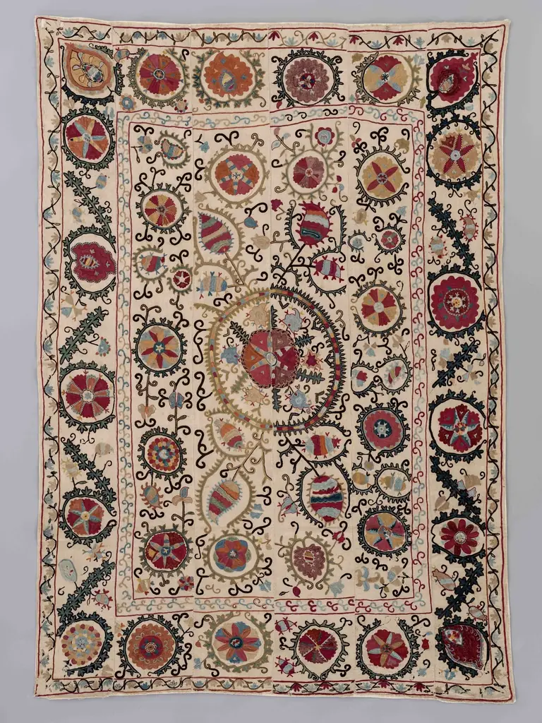 中央アジアの手仕事　―華麗なる刺繍とジュエリー広島県立美術館コレクションより―　　2026年4月11日（土）～ 6月14日（日）開催 画像 3