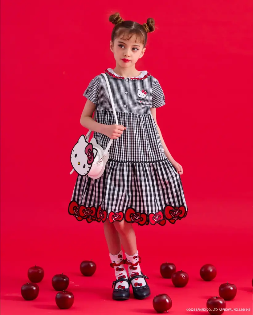 ANNA SUI miniらしく変身したオリジナルのハローキティがウェアやグッズになって登場！ 画像 8