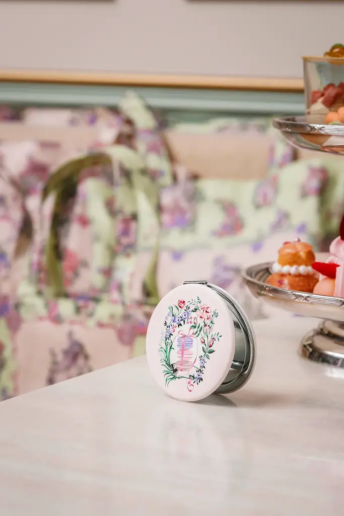 【LADURÉE × Cath Kidston】マカロン発祥の老舗パティスリー「LADURÉE（ラデュレ）」とコラボレート。ブックバッグなど4月3日（金）より予約販売開始！ 画像 15