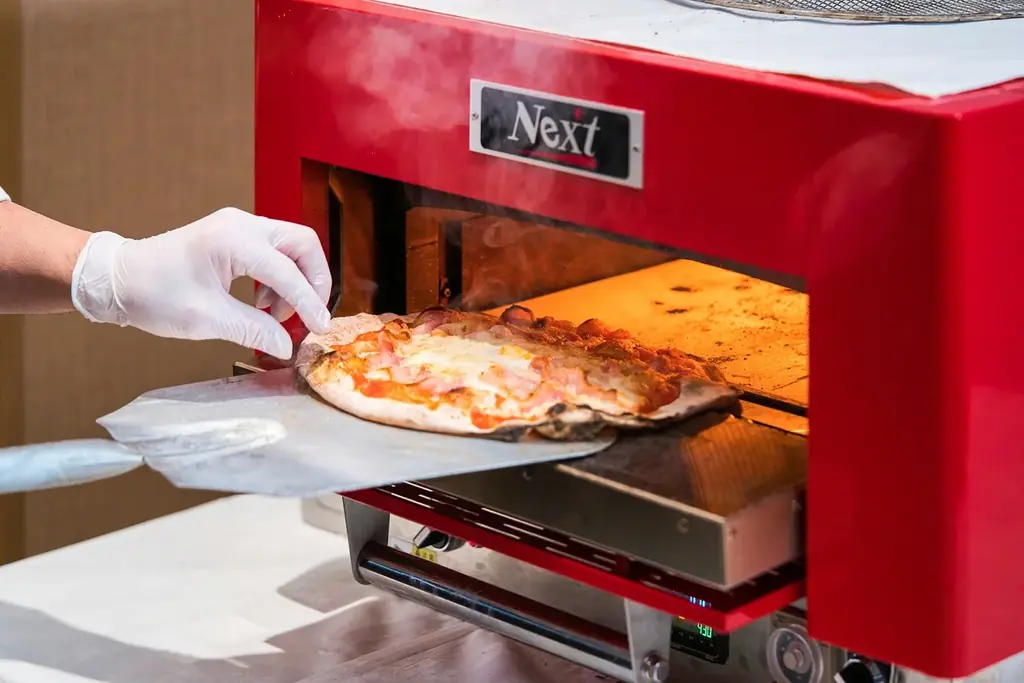 セルリアンタワー東急ホテルで過ごすゴールデンウイーク！ライブキッチンで楽しむローストビーフや焼きたてピッツァを家族で味わう期間限定ブッフェ開催 画像 2