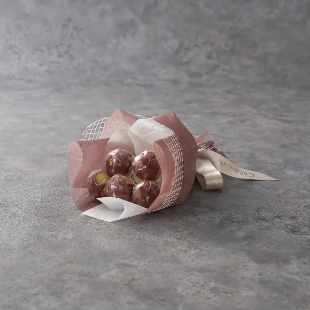 WE LABO×TKDS共同開発推し活文化と誕生月カラーに甘言葉を添えた“想いを束ねるスイーツブーケ”で撮って・飾って・贈って・味わう新たなギフトシーンを提案 画像 11