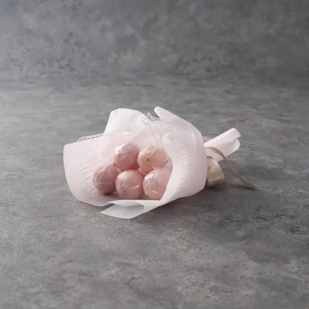 WE LABO×TKDS共同開発推し活文化と誕生月カラーに甘言葉を添えた“想いを束ねるスイーツブーケ”で撮って・飾って・贈って・味わう新たなギフトシーンを提案 画像 4