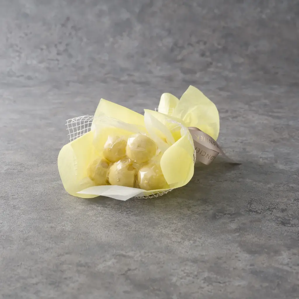 WE LABO×TKDS共同開発推し活文化と誕生月カラーに甘言葉を添えた“想いを束ねるスイーツブーケ”で撮って・飾って・贈って・味わう新たなギフトシーンを提案 画像 5