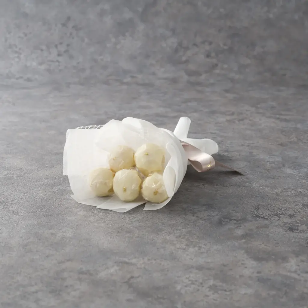 WE LABO×TKDS共同開発推し活文化と誕生月カラーに甘言葉を添えた“想いを束ねるスイーツブーケ”で撮って・飾って・贈って・味わう新たなギフトシーンを提案 画像 9