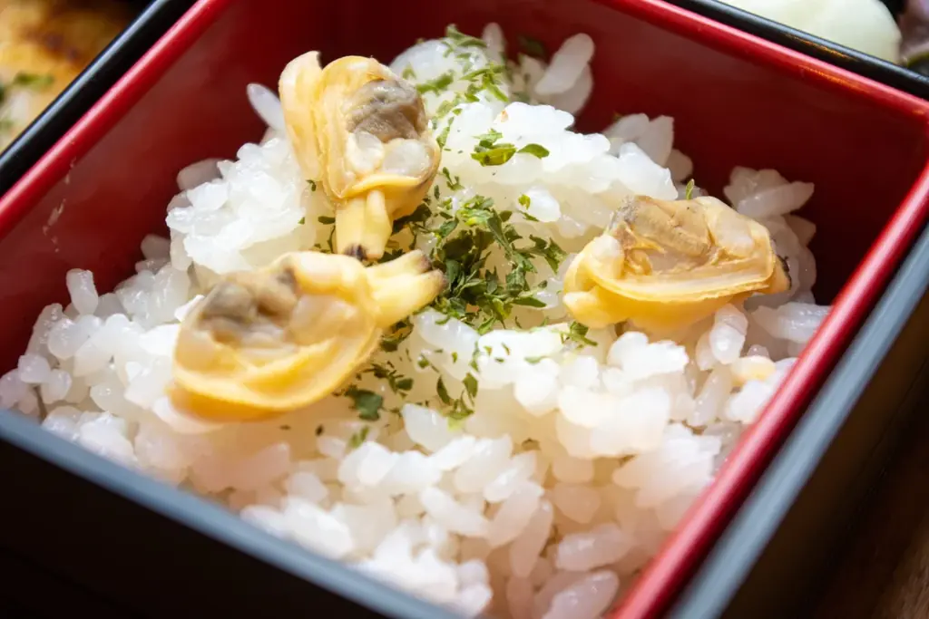 最高のリトリートを体験できる THE FIVE RIVERS FINE GLAMPING 群馬 白沢　2026春の味覚を存分に味わうグリルディナー＆ペットフーディスト監修愛犬用”春ディナー”　提供開始 画像 12