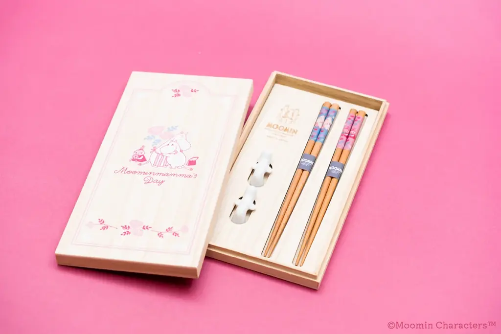 「ムーミン」母の日の贈りものに「ムーミンママズデー」シリーズ。マグカップやタオル、アクセサリーなど、ムーミンママの優しさとあたたかさを表現した多彩なアイテムを2026年3月より順次展開を開始 画像 5