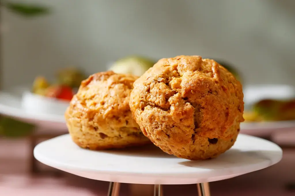 新緑が美しく輝く表参道で、抹茶とピスタチオのグリーンが奏でる『Matcha Pistachio Green Luxe Afternoon Tea』新登場 画像 4