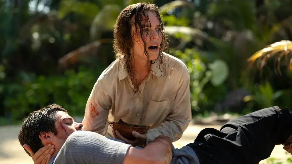 パワハラ“クソ上司”と無人島で二人きり！？あなたなら、どうする？『HELP/復讐島』ブルーレイ＋DVD セット 2026年6月3日（水）発売！ 画像 2