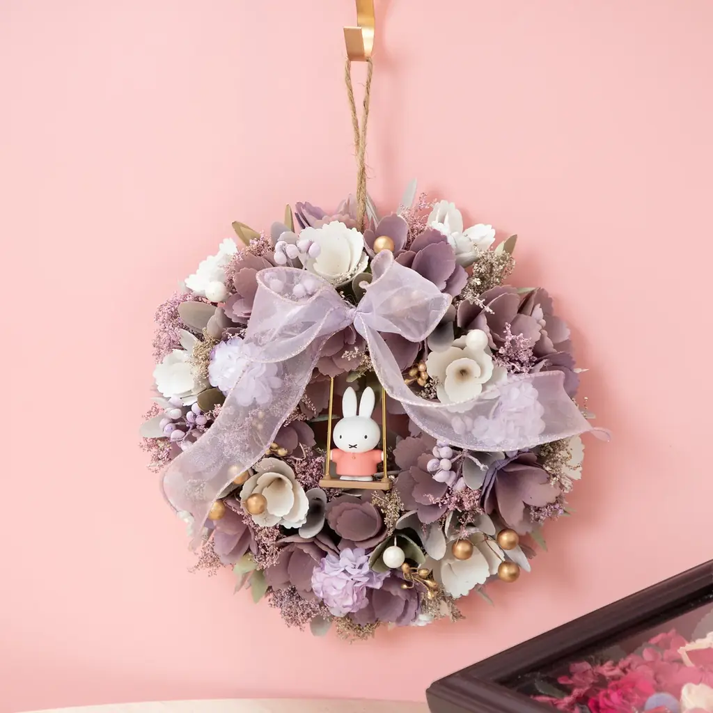 ミッフィーのお花屋さん「フラワーミッフィー」にて、母の日の贈り物にぴったりな、生花のアレンジメントやプリザーブドフラワーやソラフラワーなどを使用したフラワーギフトが登場！ 画像 7