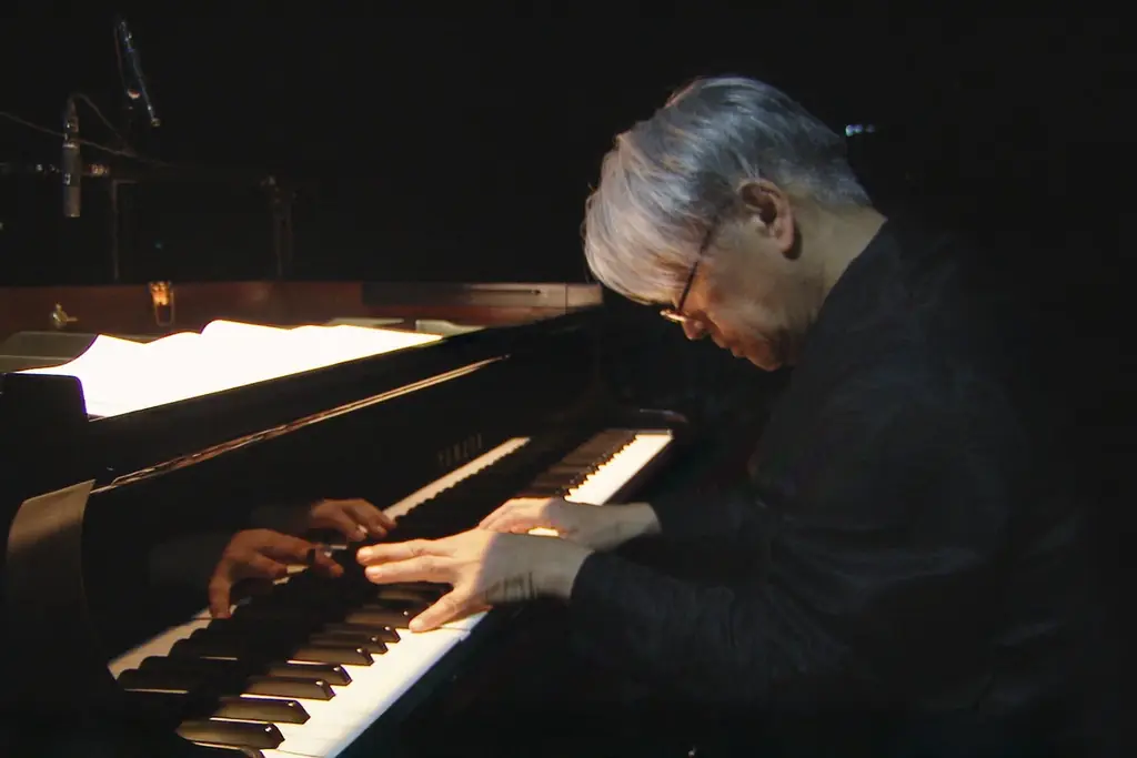 【１０９シネマズプレミアム新宿】『Ryuichi Sakamoto | Trio Tour 2012』公開記念「1996」アナログ試聴会＆上映会を4月9日（木）に開催 画像 3