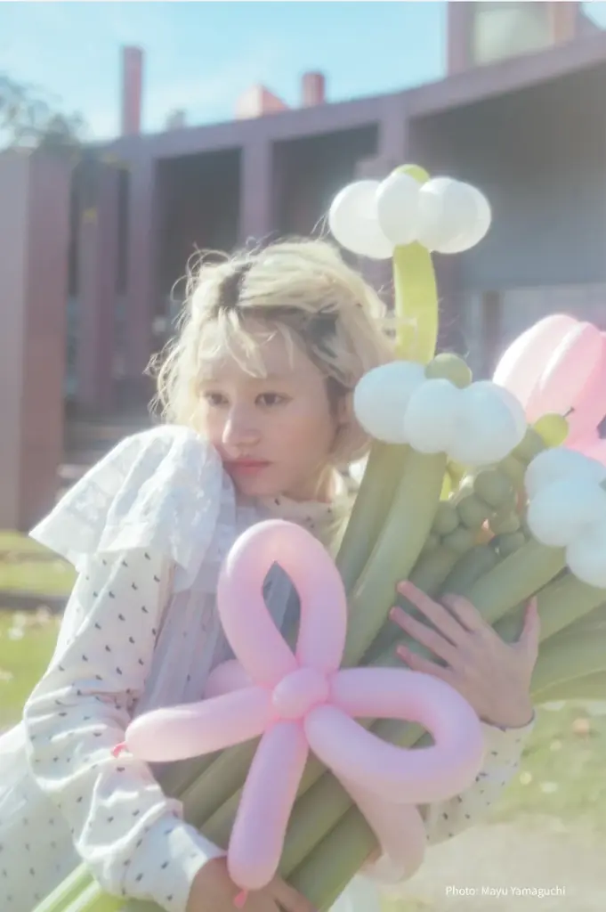 累計1万本の制作実績はお客さまとの信頼の証。バルーンフラワーブーケ™専門店『Ballooms（バルームス）』が培ったアート技術を次なる表現者へ。オンラインで分かち合う、学びの時間をはじめます。 画像 5