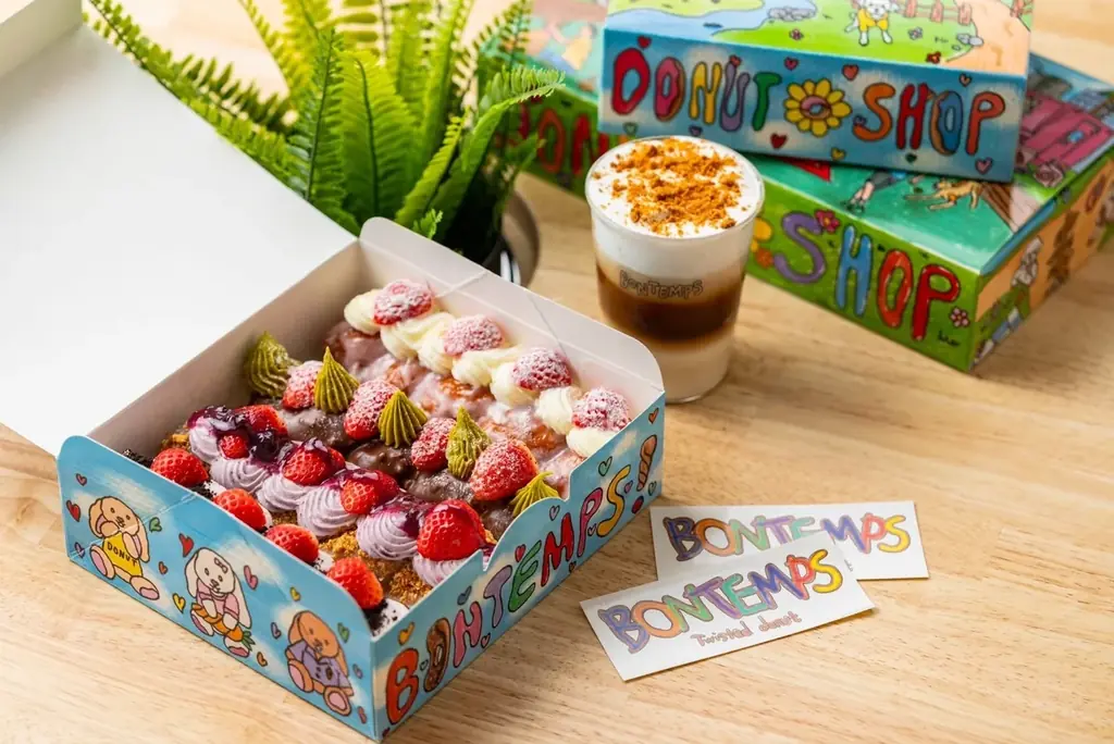 《BONTEMPS》いちごと抹茶が織りなす、甘く華やかな一品。春を束ねた新作ドーナツ「ベリーマッチャブーケ」登場。 画像 4