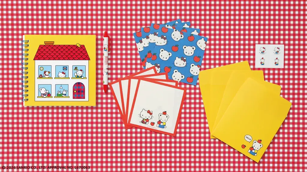 ハローキティがファミちゃんのお誕生日をお祝い！ ハローキティ×familiar初のコラボが実現 オリジナル生地を使用したデニムバッグなど全21型がラインナップ 画像 10