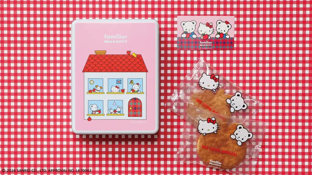 ハローキティがファミちゃんのお誕生日をお祝い！ ハローキティ×familiar初のコラボが実現 オリジナル生地を使用したデニムバッグなど全21型がラインナップ 画像 11