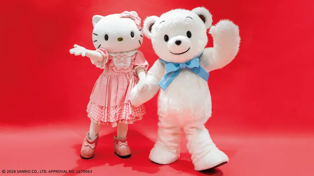 ハローキティがファミちゃんのお誕生日をお祝い！ ハローキティ×familiar初のコラボが実現 オリジナル生地を使用したデニムバッグなど全21型がラインナップ 画像 14