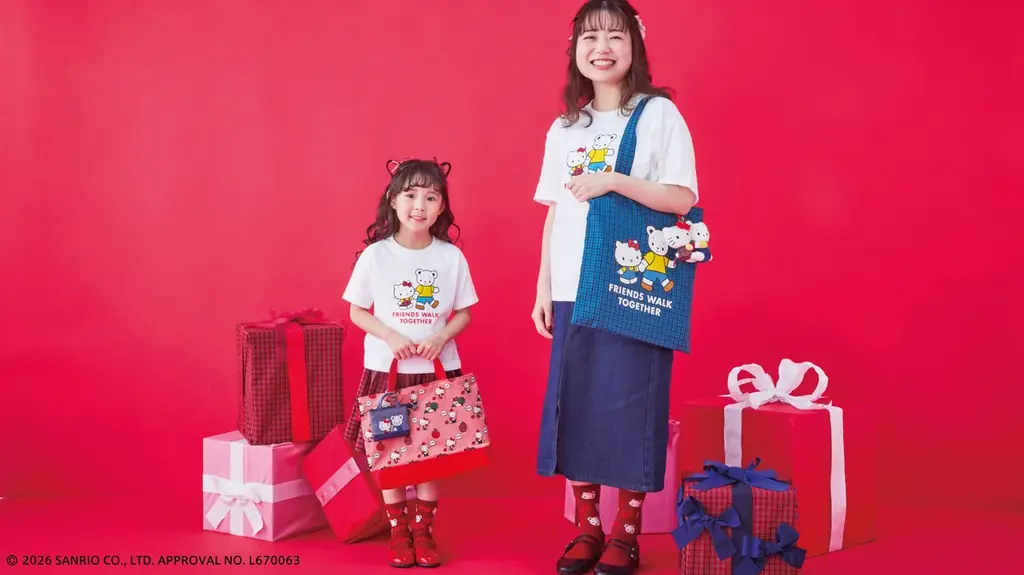 ハローキティがファミちゃんのお誕生日をお祝い！ ハローキティ×familiar初のコラボが実現 オリジナル生地を使用したデニムバッグなど全21型がラインナップ 画像 2