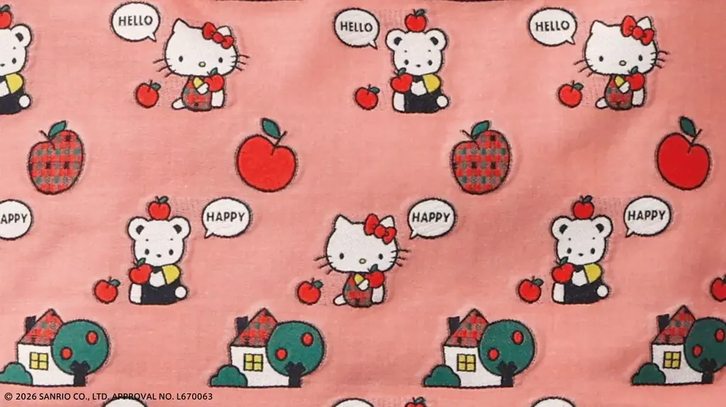 ハローキティがファミちゃんのお誕生日をお祝い！ ハローキティ×familiar初のコラボが実現 オリジナル生地を使用したデニムバッグなど全21型がラインナップ 画像 3