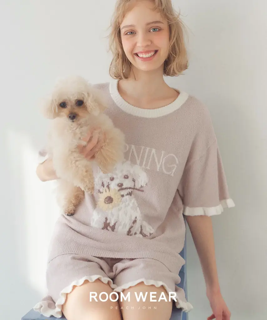 【PEACH JOHN ROOM】プードルたちの愛らしい姿や夏のシンボルひまわりの花をモチーフにしたサマールームウェア「Poodle Collection」を発売。 画像 3