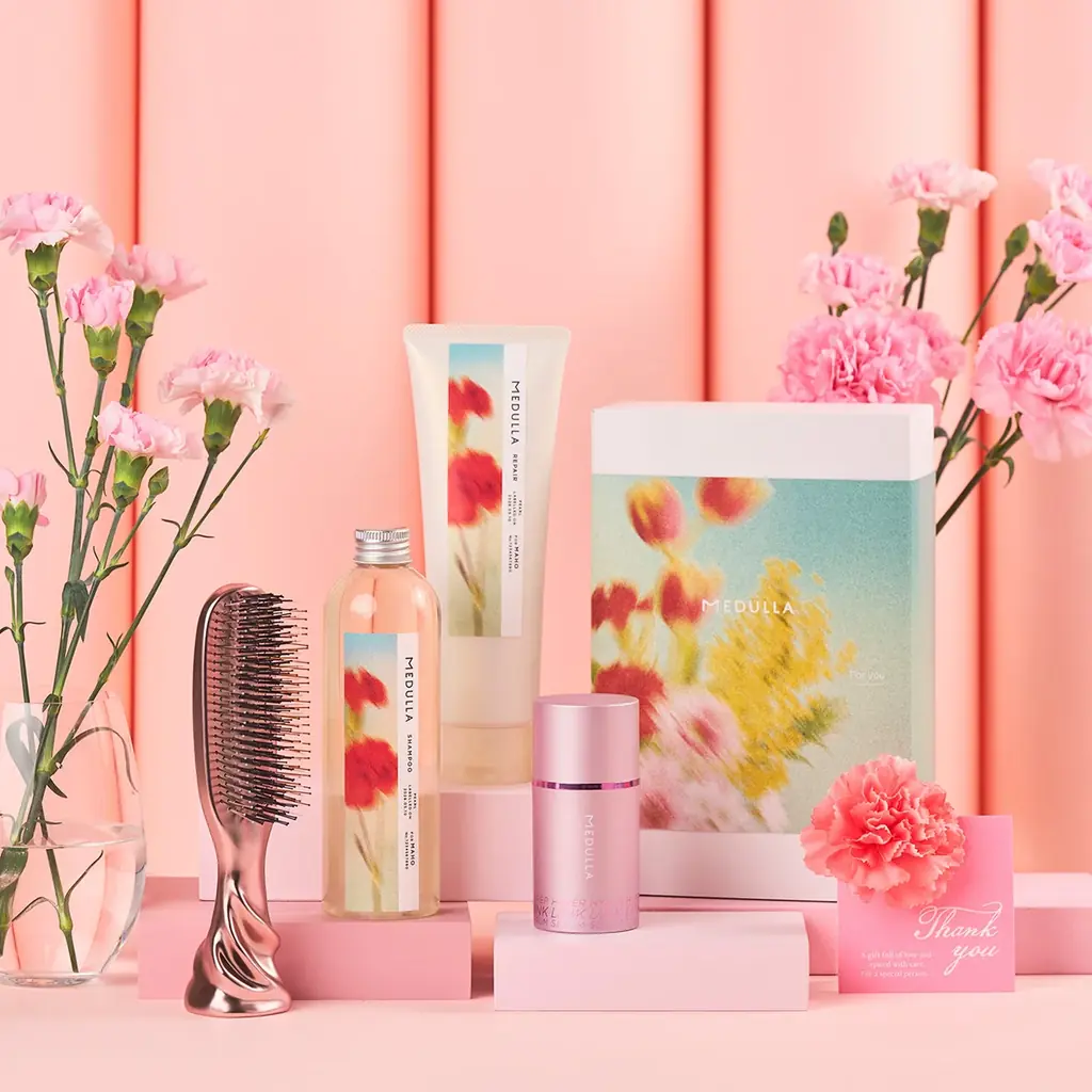 【母の日2026】「髪と心に、ときめきの花束を。」パーソナライズヘアケア「MEDULLA」より、花束の花を一輪ずつ選ぶように贈る、世界にひとつだけの限定ギフトセットが登場 画像 3