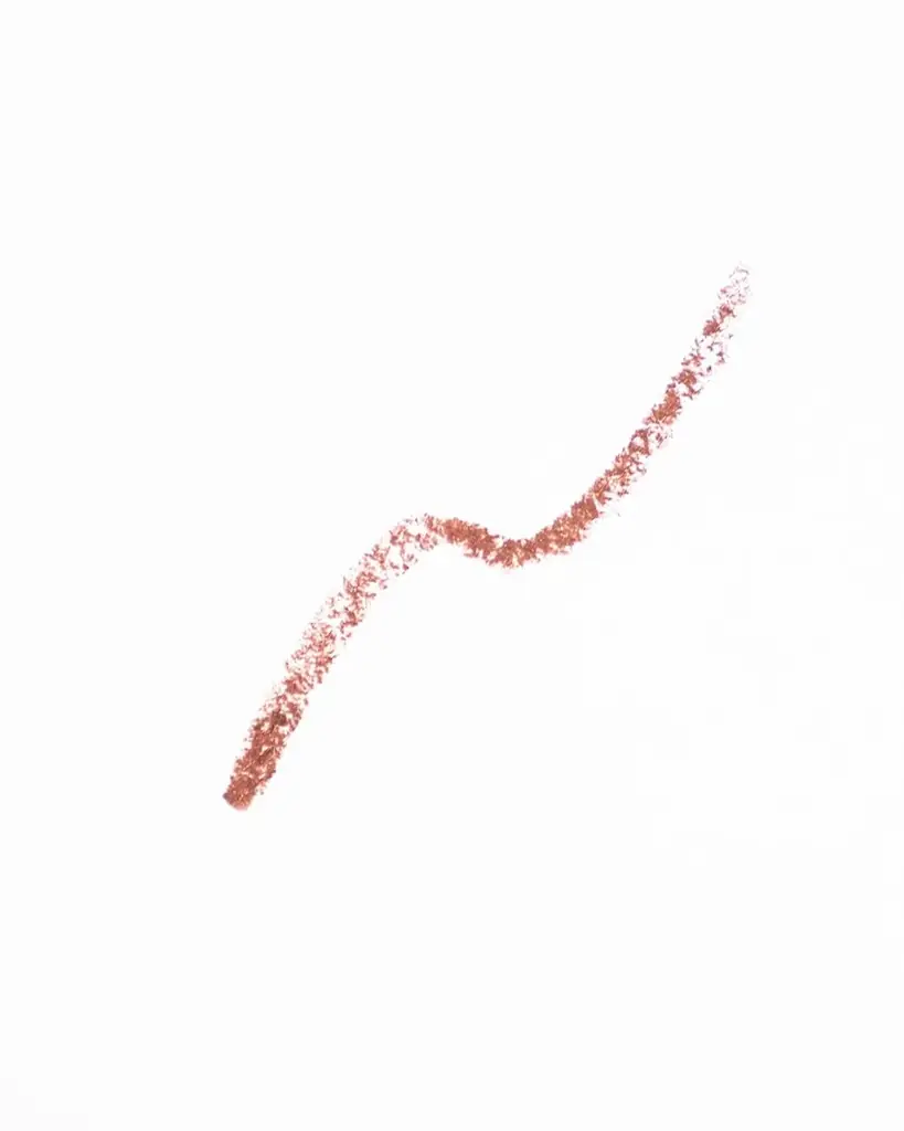 アイメイクの印象を決定づける、DIDIONのアイライナーがパワーアップして登場！なめらかさはそのままに、より自在でシャープに。使い心地と仕上がりの精度を高めた、新たな一本へと進化しました。 画像 13