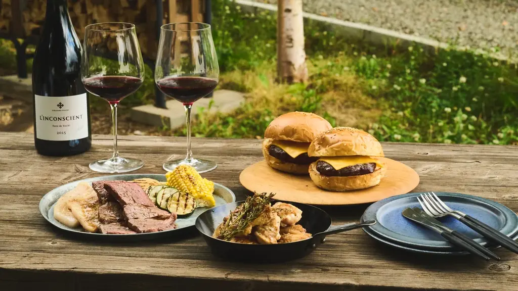 今年の夏も最高の外飲み体験を。「余市ヴィンヤードグランピング」が2026年の予約受付をスタート 画像 10